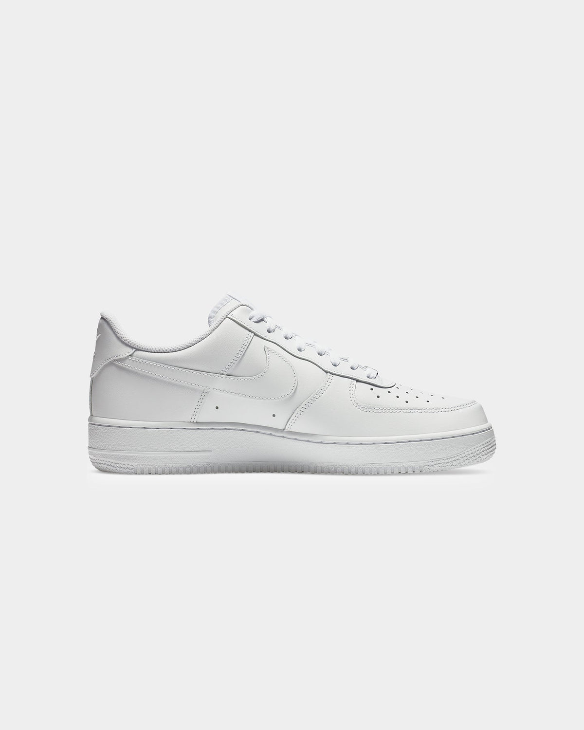 Nike Air Force 1 ’07 Triple White Sneakers