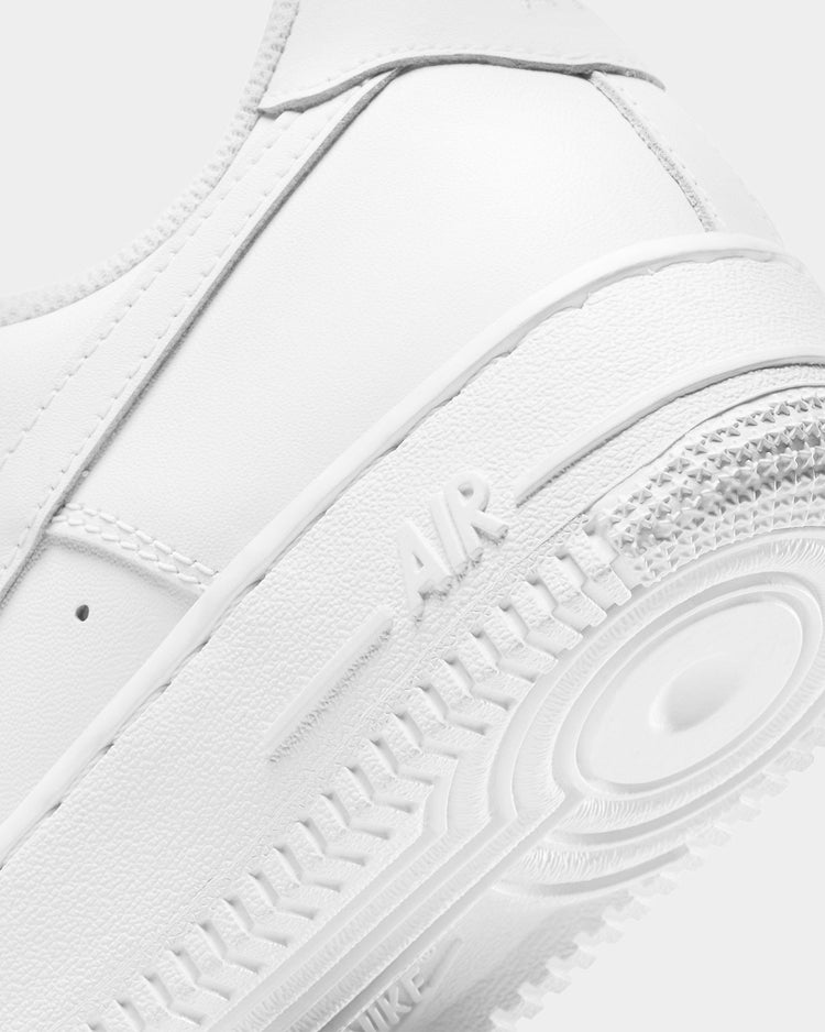 Nike Air Force 1 ’07 Triple White Sneakers
