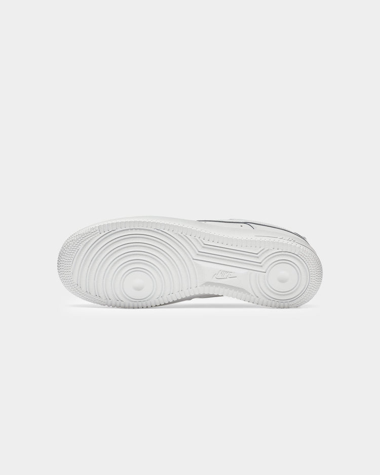 Nike Air Force 1 ’07 Triple White Sneakers