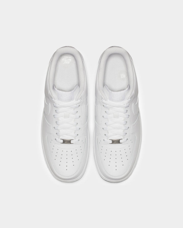 Nike Air Force 1 ’07 Triple White Sneakers