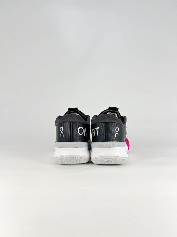 On THE ROGER Pro 3 Clay Black & Pink Sneakers