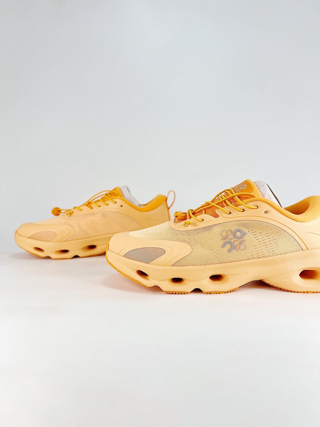 Oudsolo On Yellow Sneakers