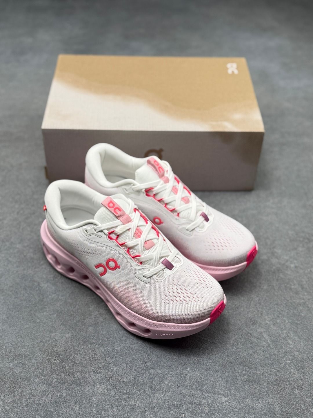 On Cloudsurfer 3 Light Grey & Pink Sneakers