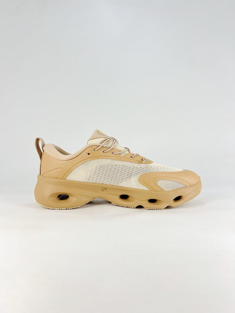 Oudsolo On Cream Sneakers