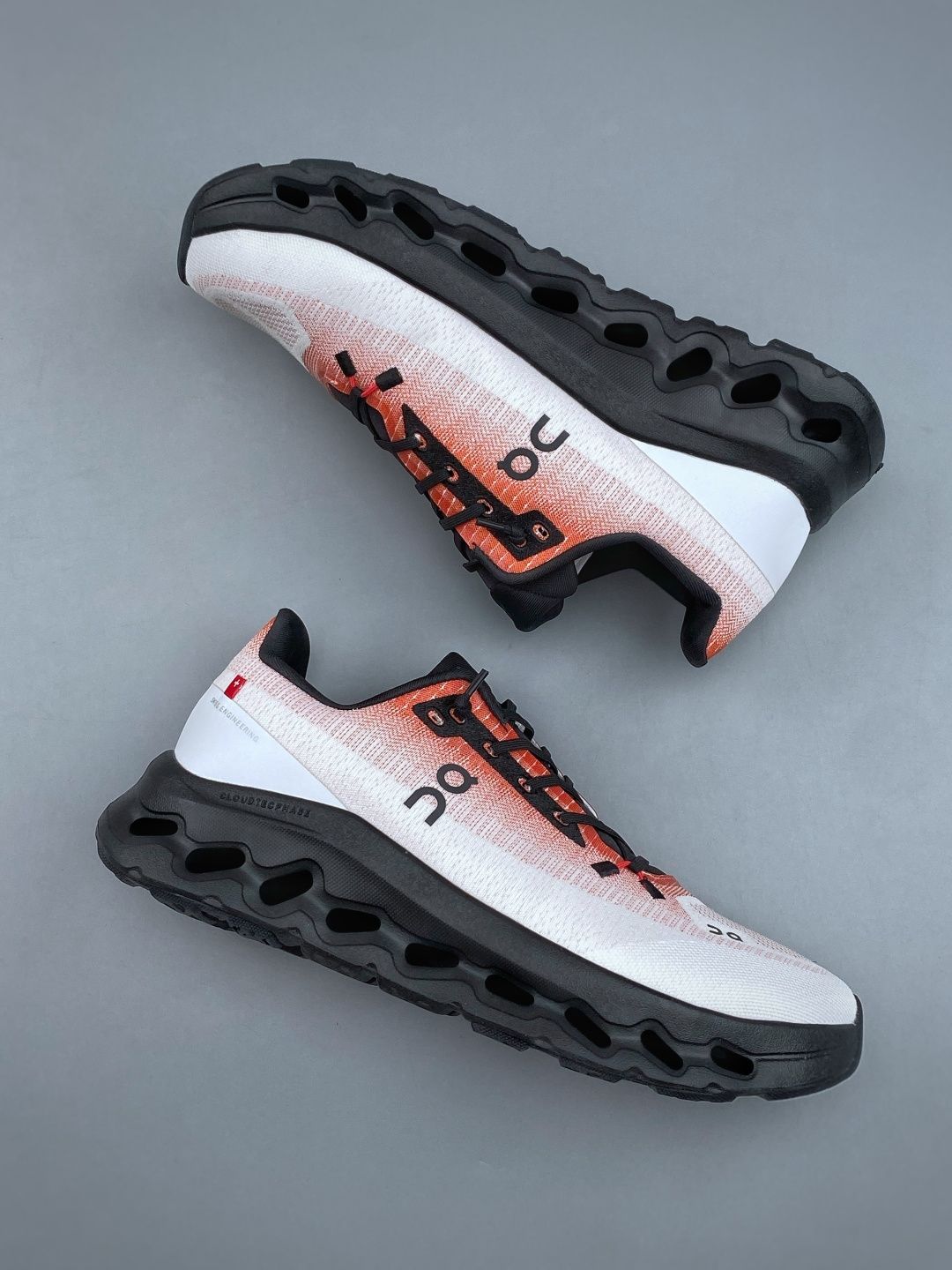 On Cloud X 4 White & Coral Sneakers