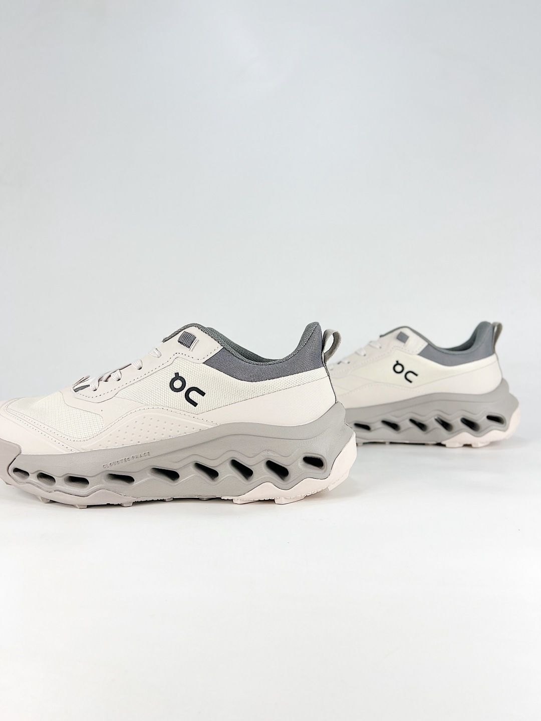 On Cloudleap White & Grey Sneakers