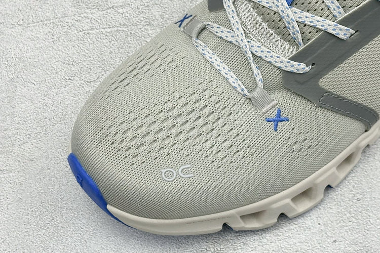 On Cloud X 5 Grey & White Sneakers