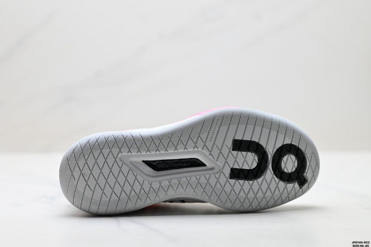 On THE ROGER Pro 3 Clay White & Pink Sneakers