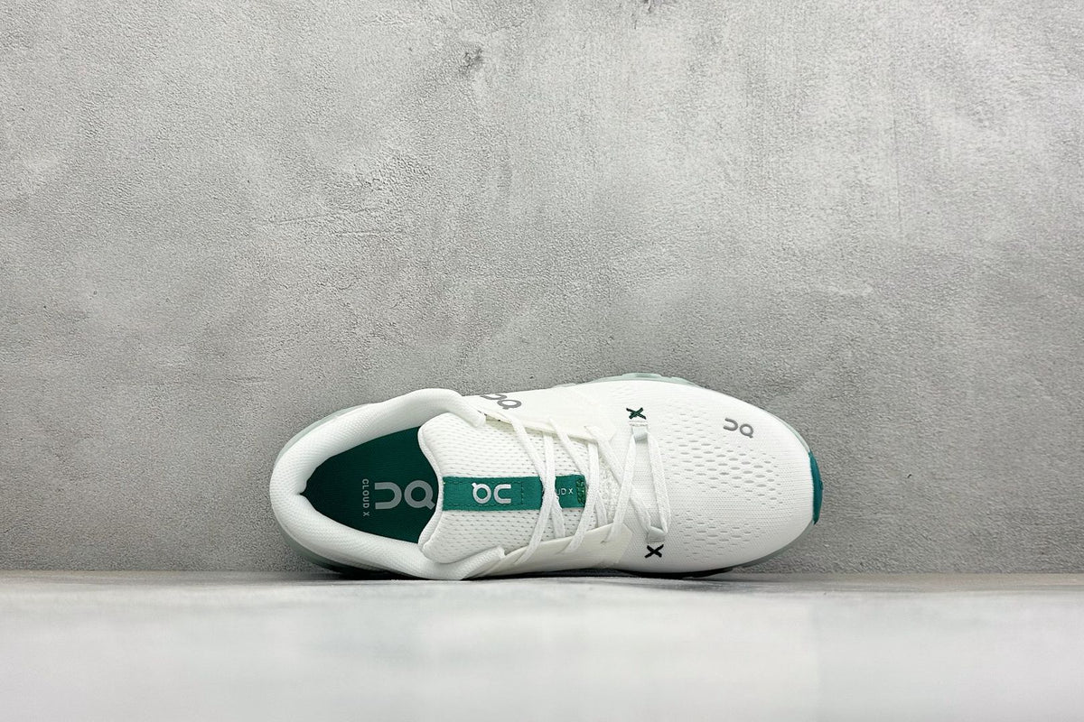 On Cloud X 5 White & Mint Sneakers