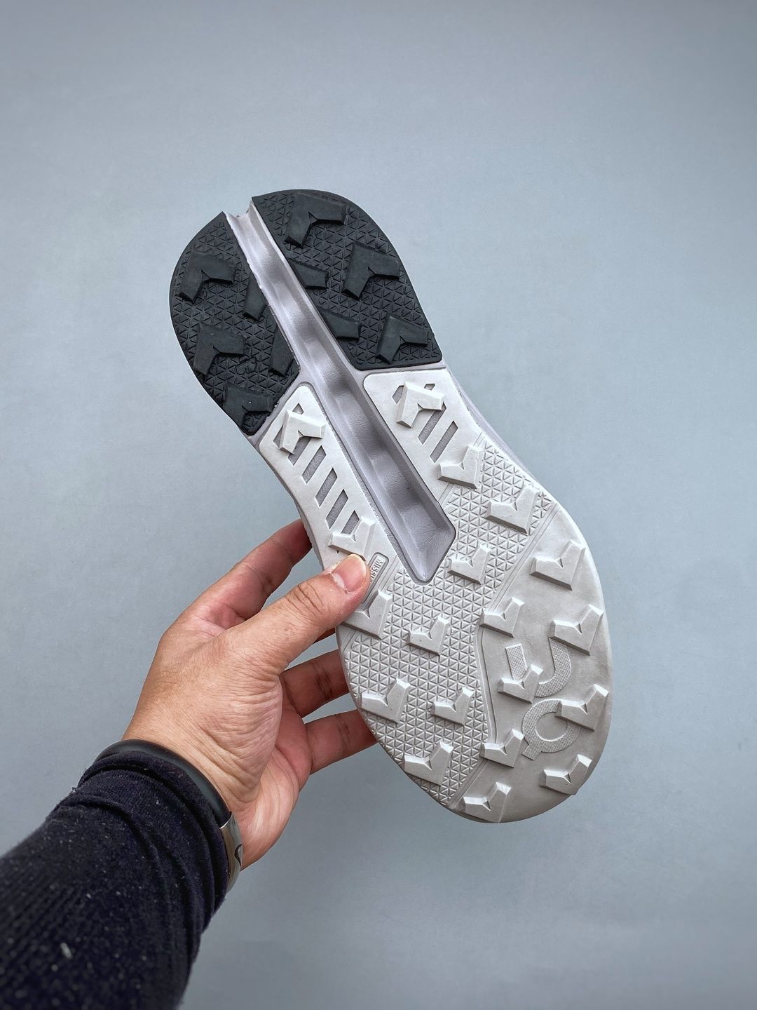 On Cloudleap Grey & White Sneakers