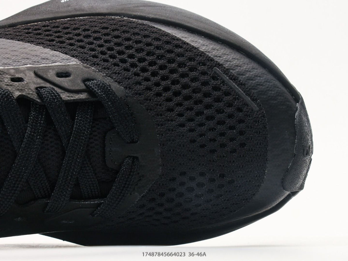On THE ROGER Pro Fire Black Sneakers