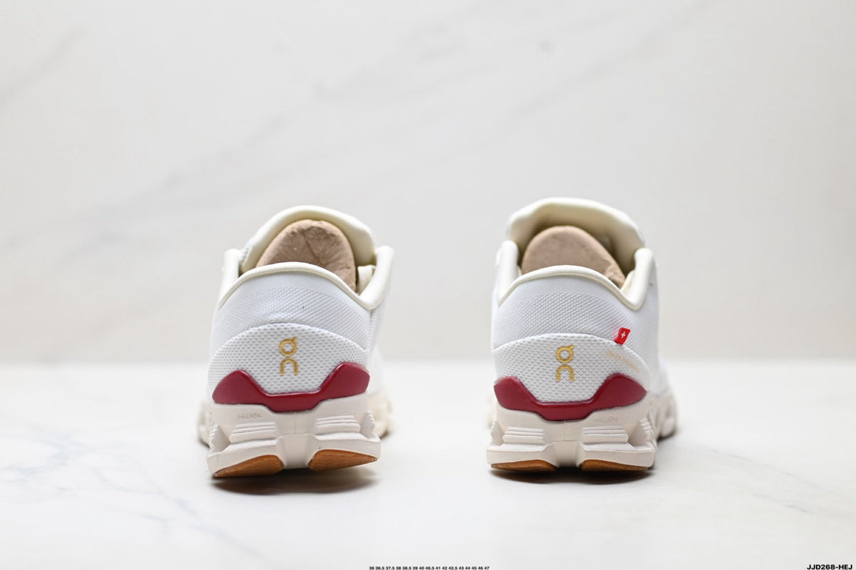 On Cloud X 4 White & Cream Sneakers