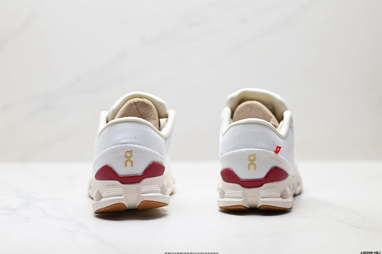 On Cloud X 4 White & Cream Sneakers