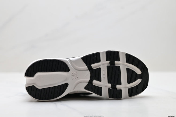 Oudsolo On Black & White Sneakers