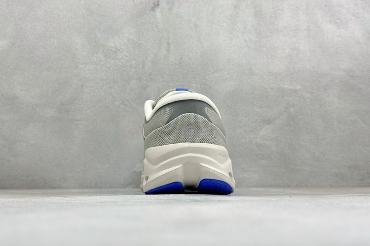 On Cloud X 5 Light Grey & White Sneakers