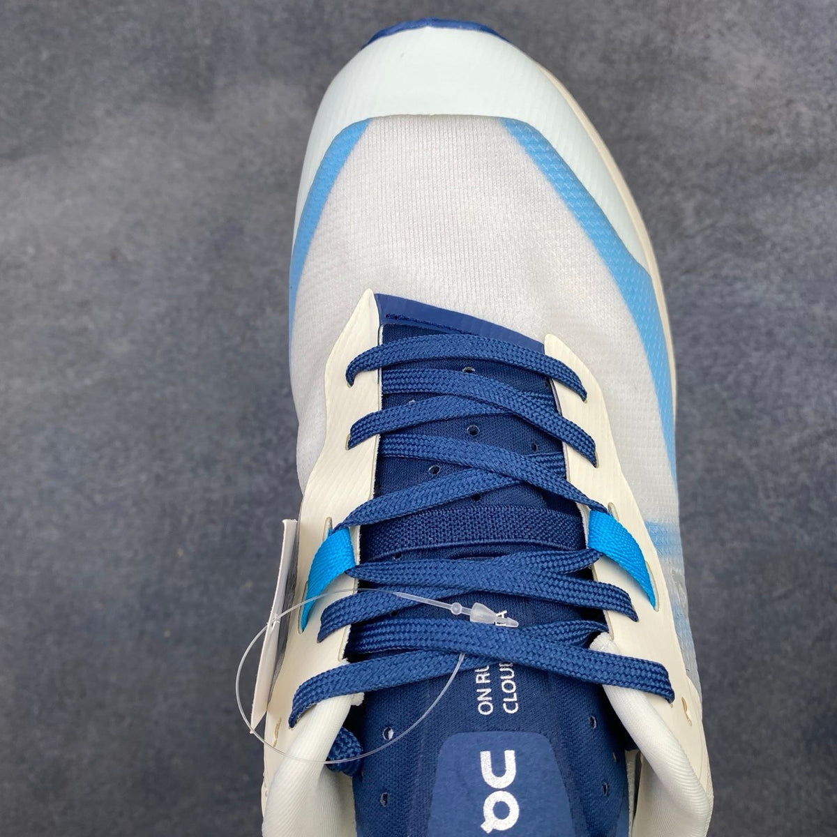 On Cloudvista 2 Cream & Sky Blue Sneakers