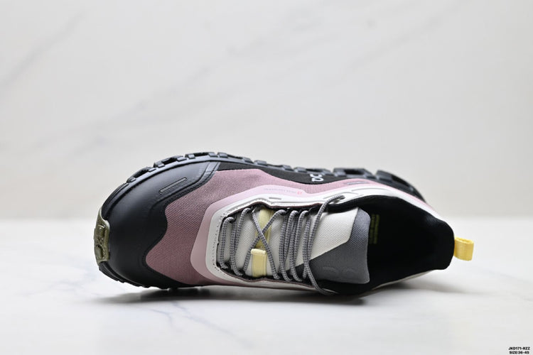 On Cloud 6 Geo Black & Taupe Sneakers