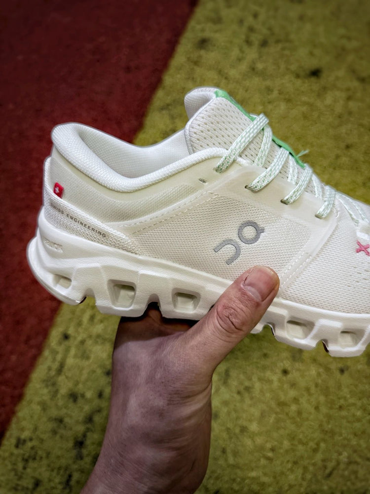 On Cloud X 5 White & Mint Sneakers