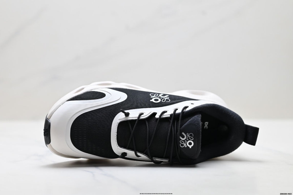 Oudsolo On Black & White Sneakers