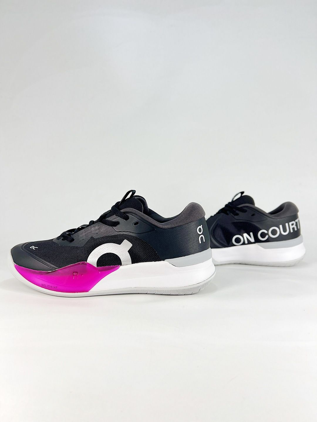 On THE ROGER Pro 3 Clay Black & Pink Sneakers
