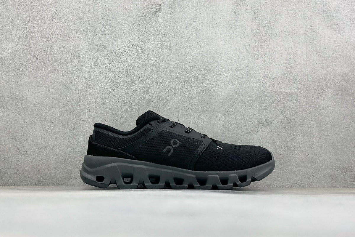 On Cloud X 5 Black & Charcoal Sneakers