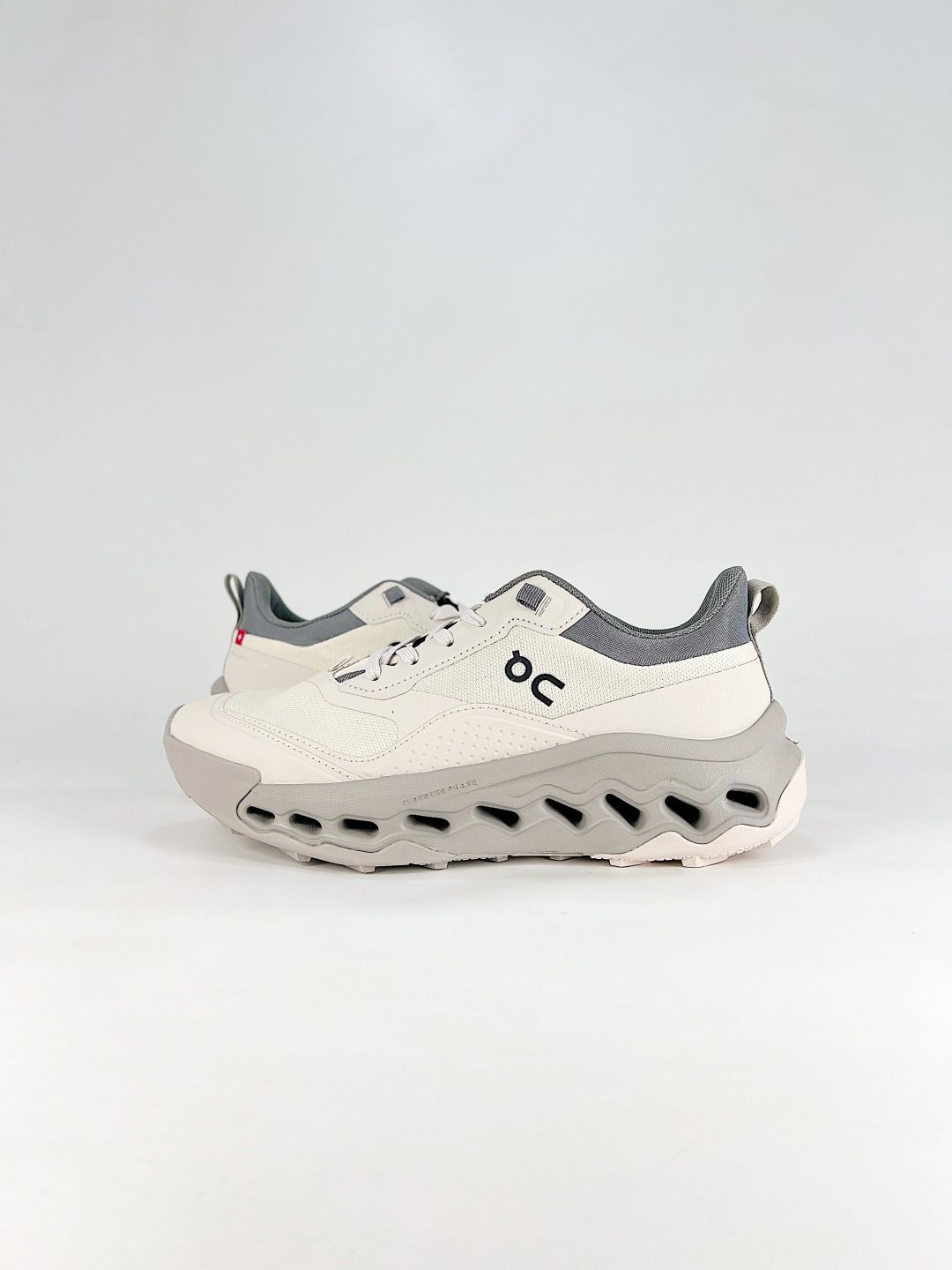 On Cloudleap White & Grey Sneakers