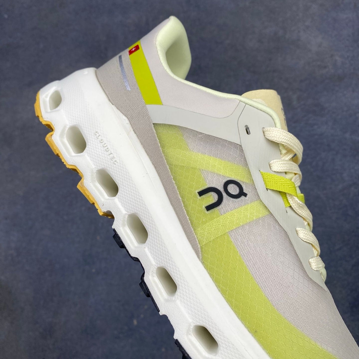 On Cloudvista 2 Cream & Lime Sneakers