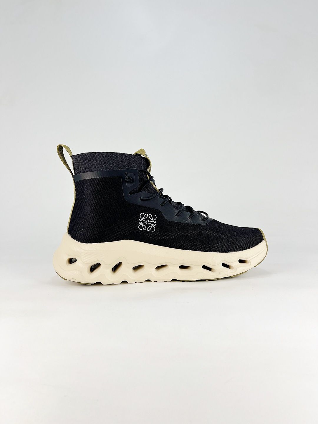 On Black & Ivory High-Top Sneakers