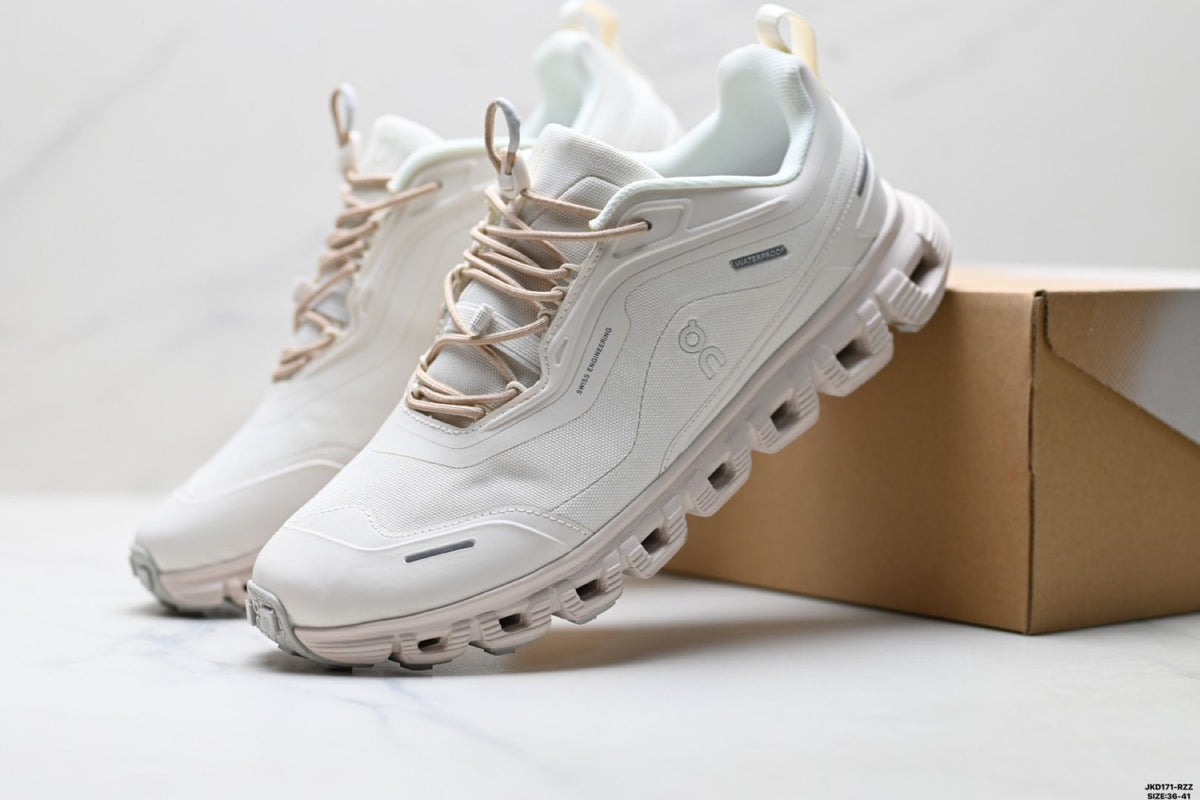 On Cloud 6 Geo White & Light Grey Sneakers