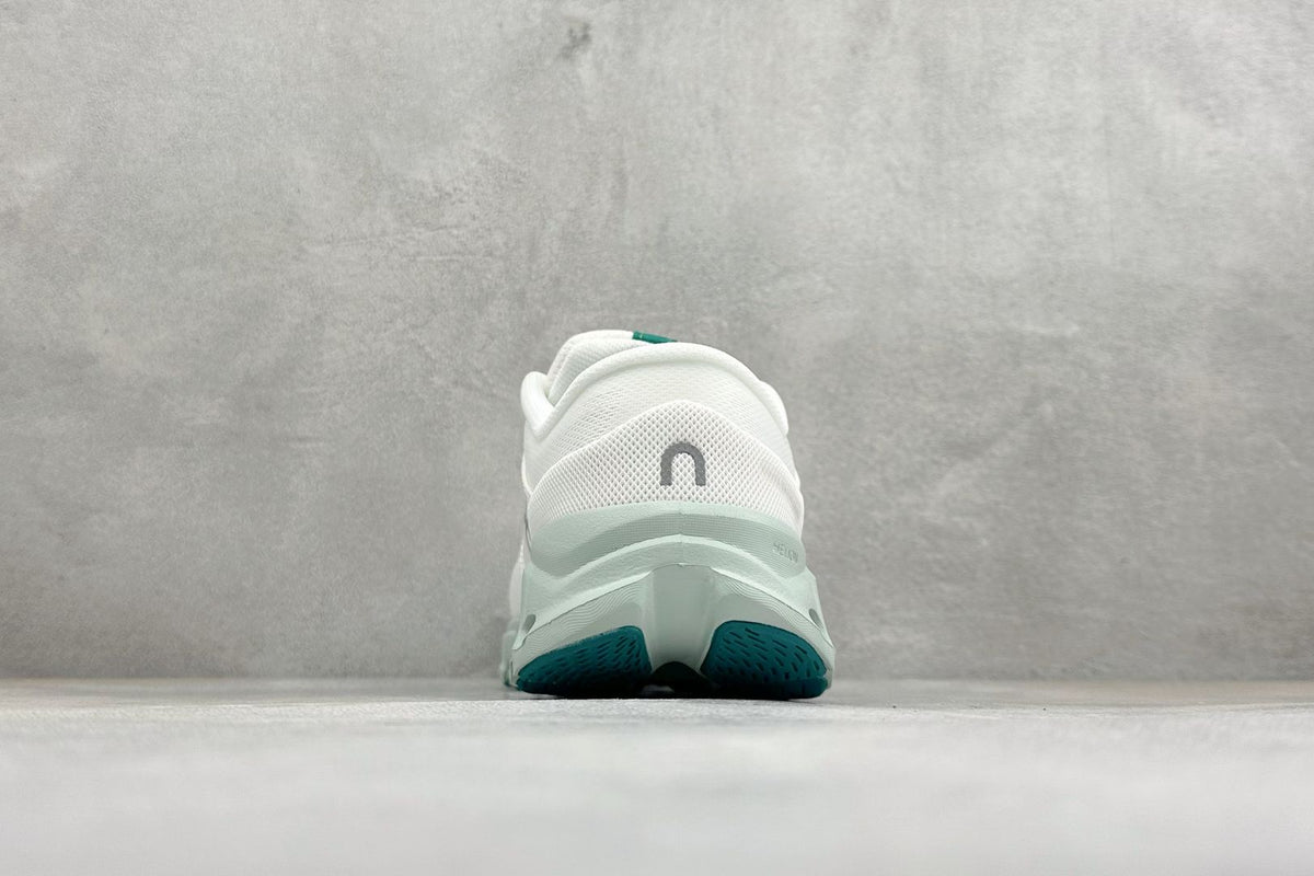On Cloud X 5 White & Mint Sneakers