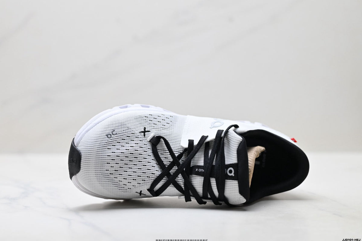 On Cloud X 4 White & Black Sneakers