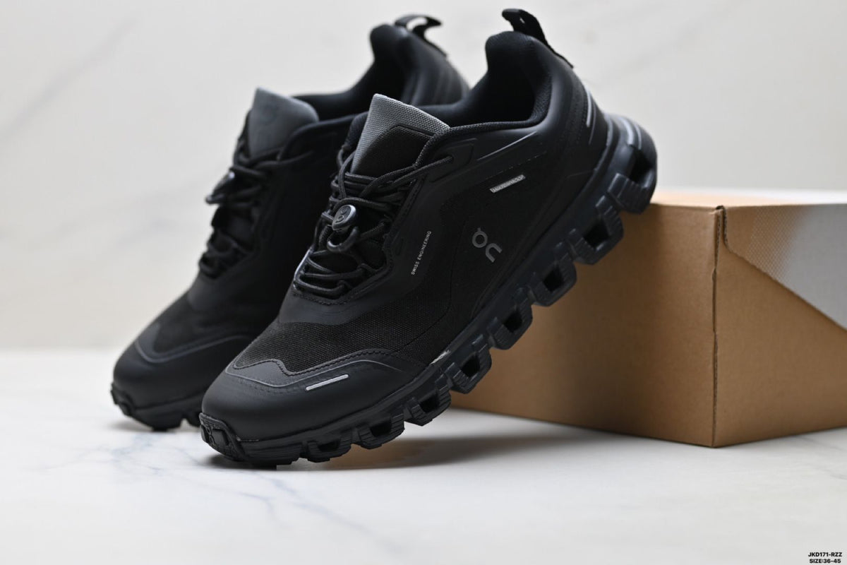 On Cloud 6 Geo All-Black Sneakers