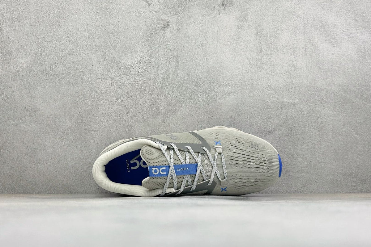 On Cloud X 5 Grey & White Sneakers