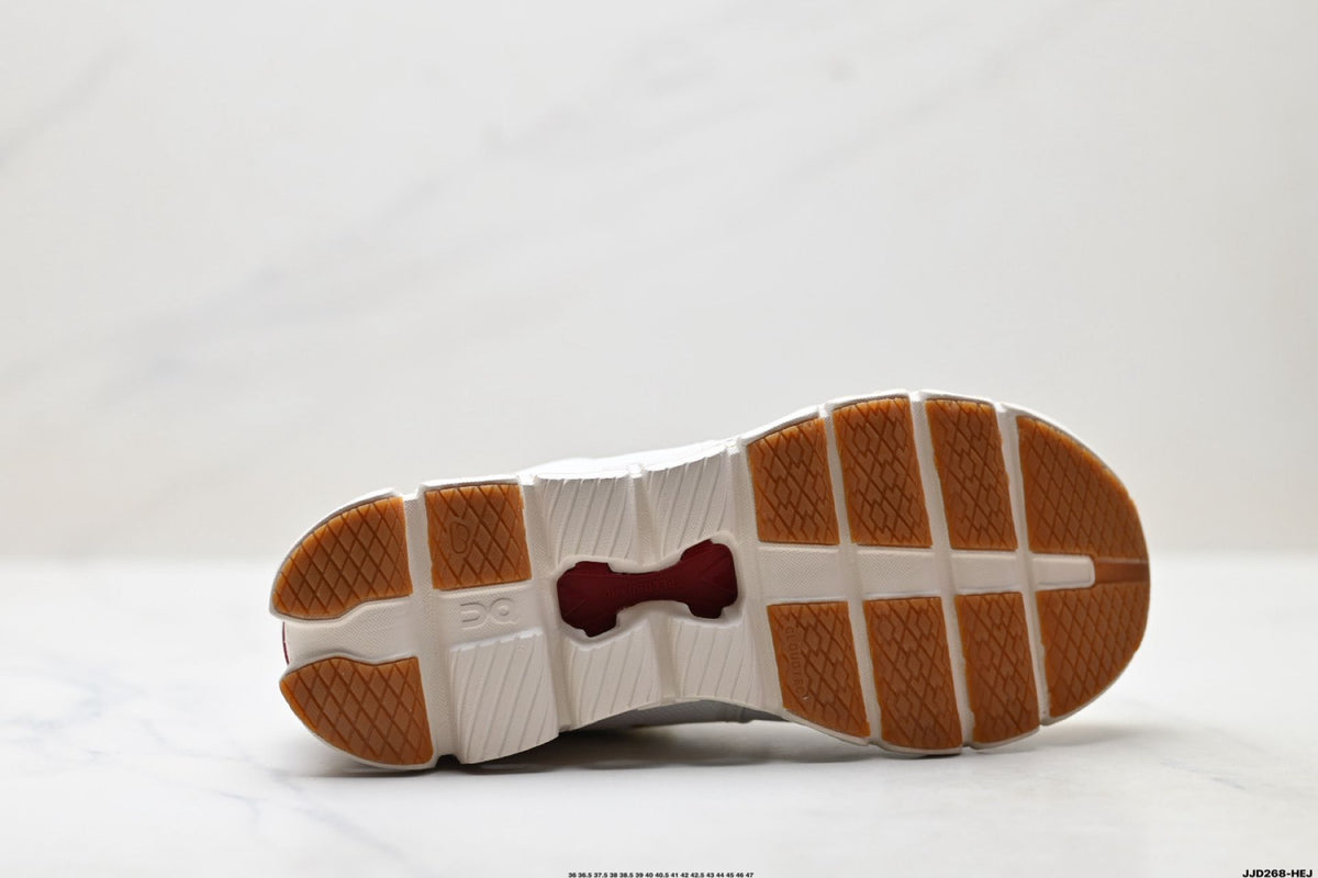 On Cloud X 4 White & Cream Sneakers