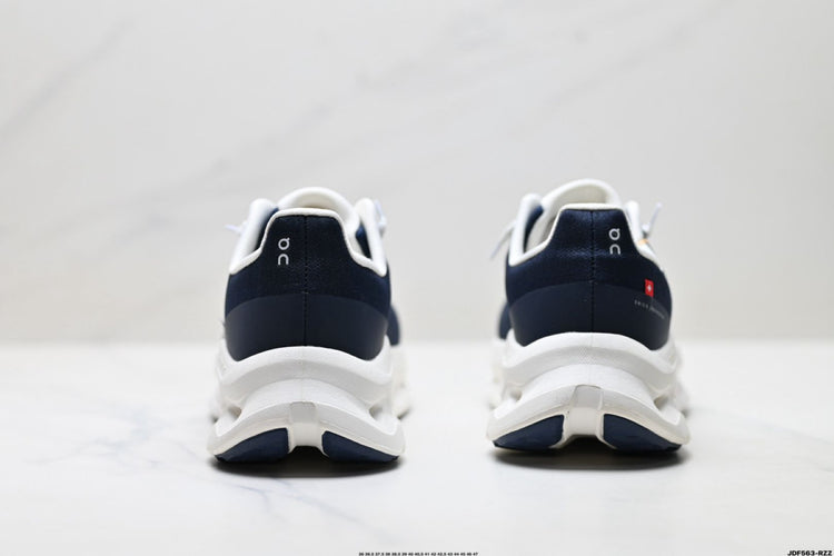 On Cloudtilt Navy & Cream Sneakers