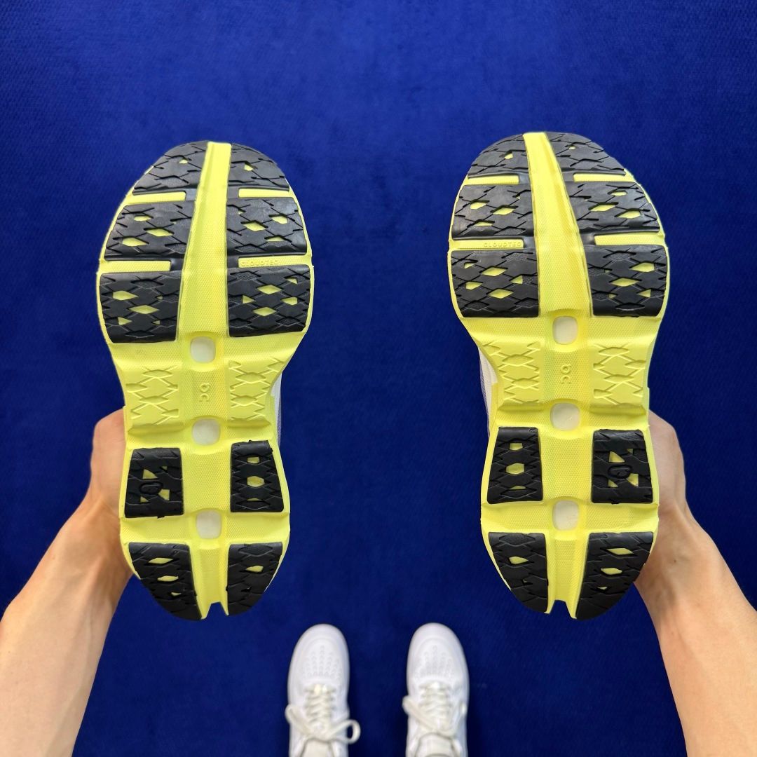 On Cloudmonster 3 Hyper Sneakers