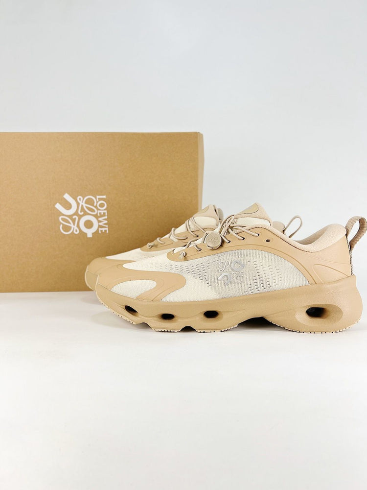 Oudsolo On Cream Sneakers