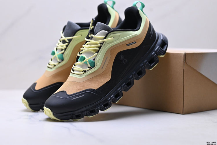 On Cloud 6 Geo Sand & Mint Sneakers