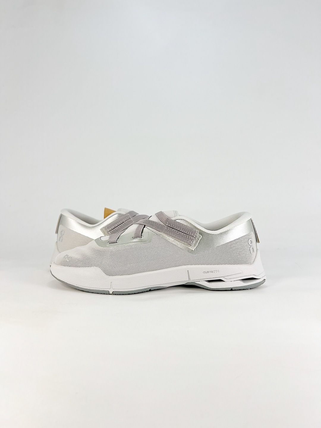 On Cloudnova Moon White & Grey Sneakers