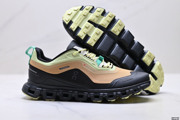 On Cloud 6 Geo Sand & Mint Sneakers