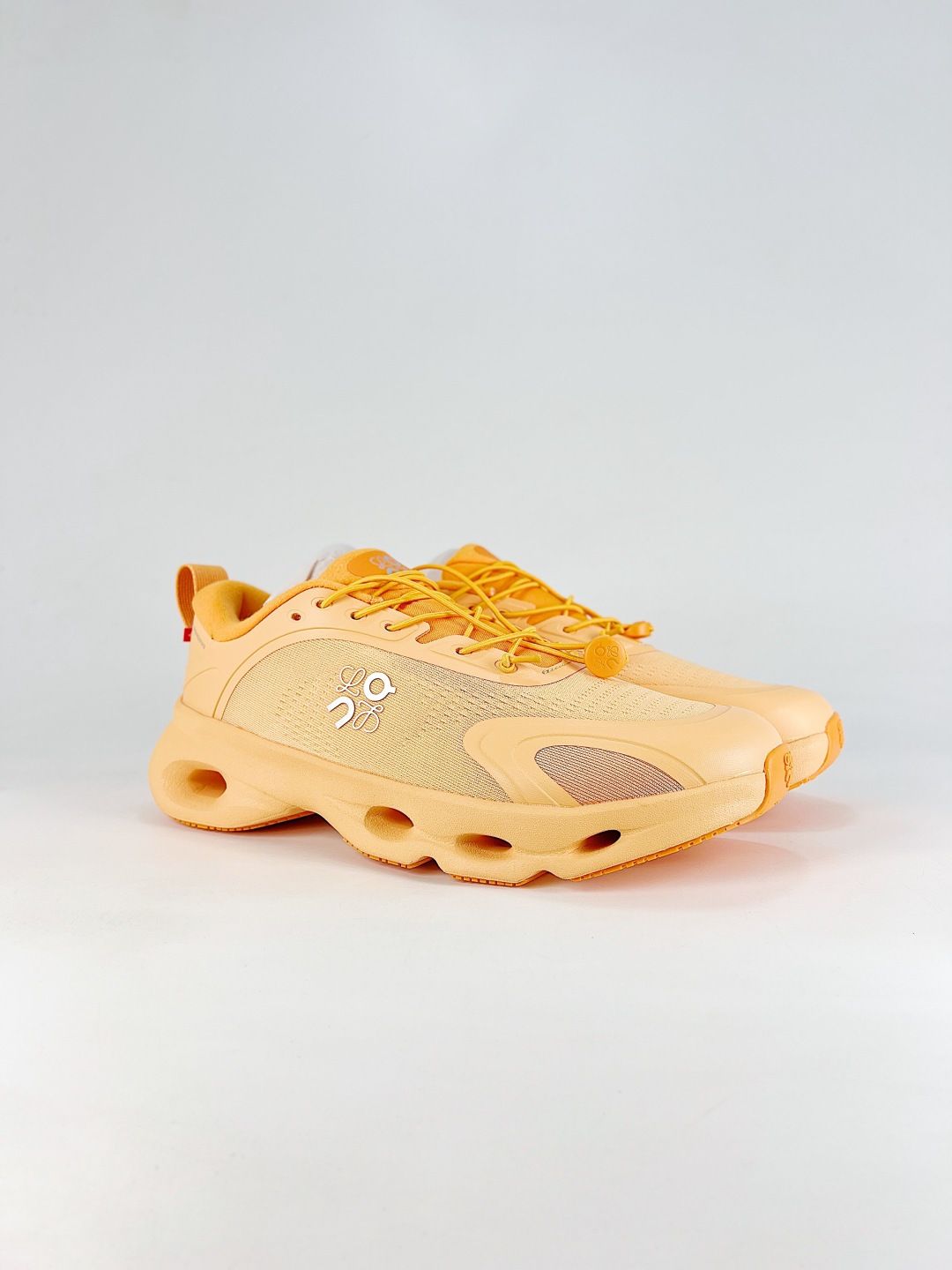 Oudsolo On Yellow Sneakers