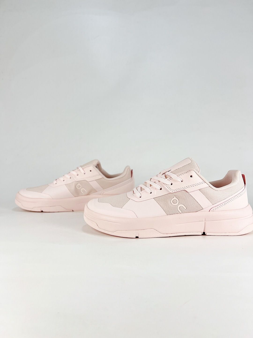 On THE ROGER Clubhouse 2 Blush Pink Sneakers