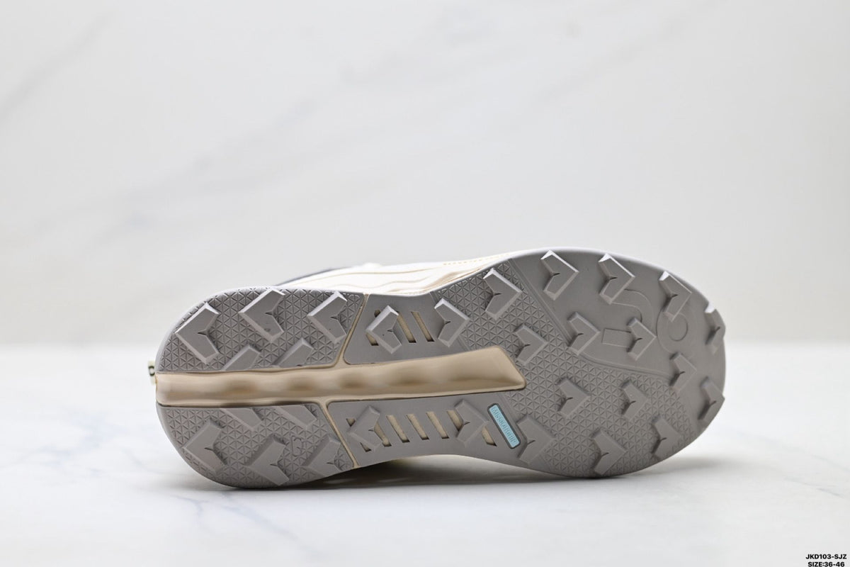On Cloudhorizon 2 WP Sand & Grey Sneakers