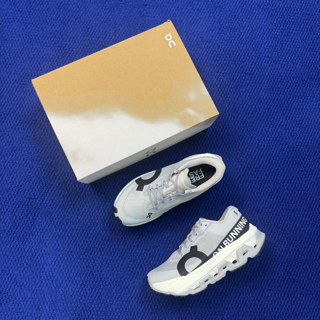 On Cloudmonster 3 Hyper Cream & Mint Sneakers
