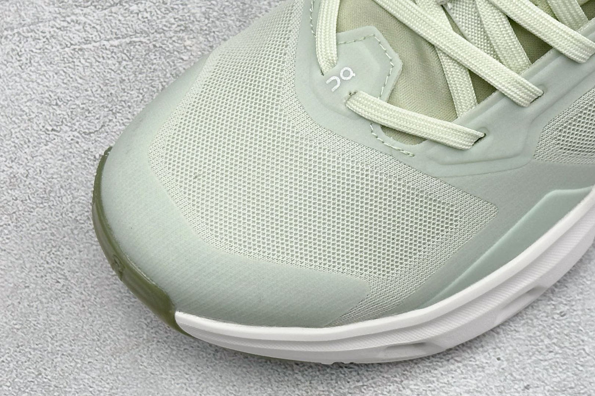 On Cloudpulse 2 Cream & White Sneakers