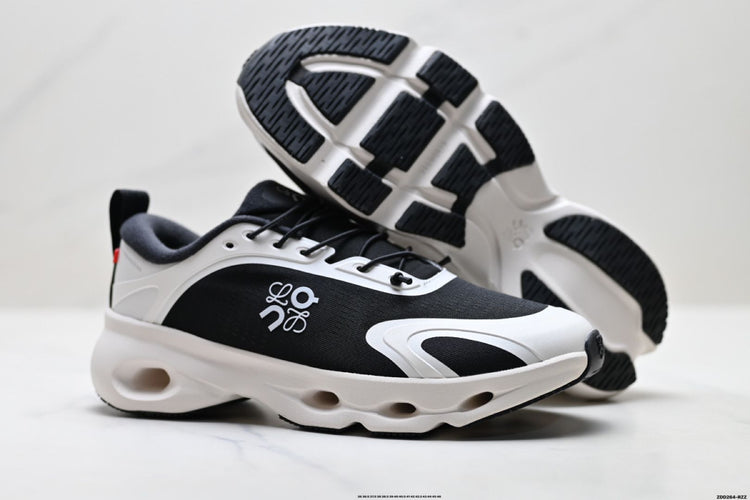 Oudsolo On Black & White Sneakers