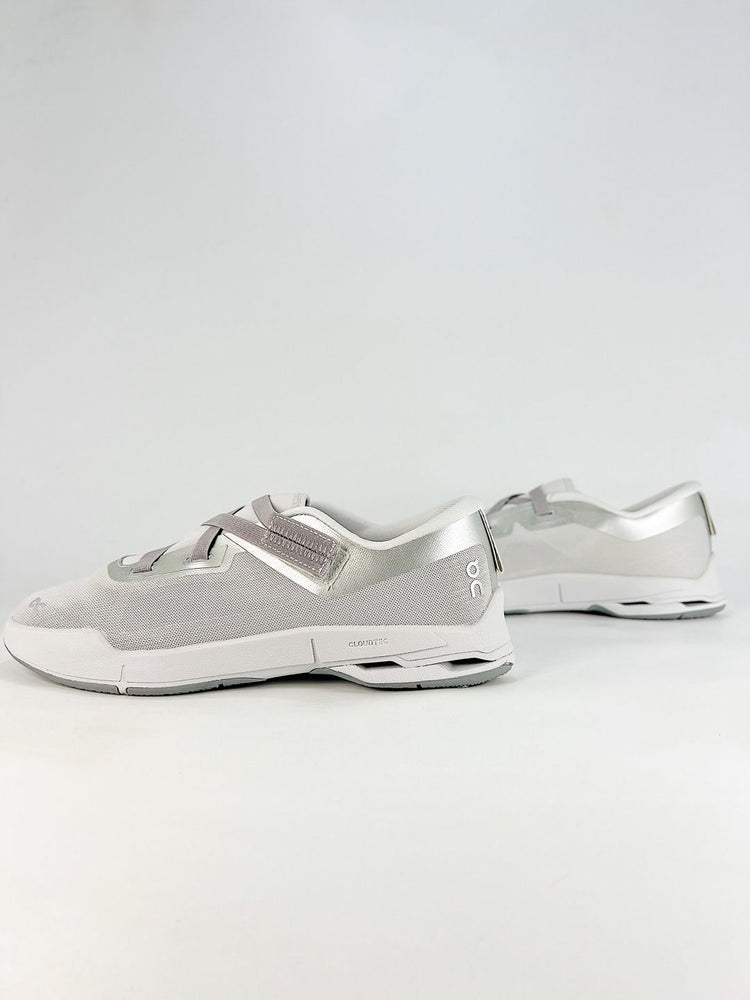 On Cloudnova Moon White & Grey Sneakers