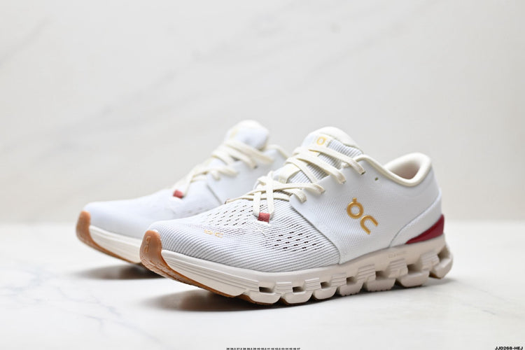 On Cloud X 4 White & Cream Sneakers