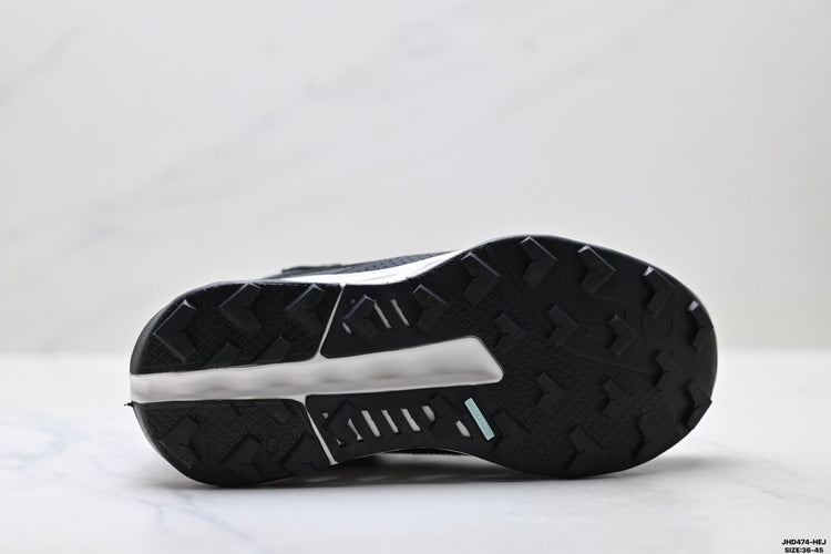 On Cloudhorizon 2 Mid Black & White Sneakers
