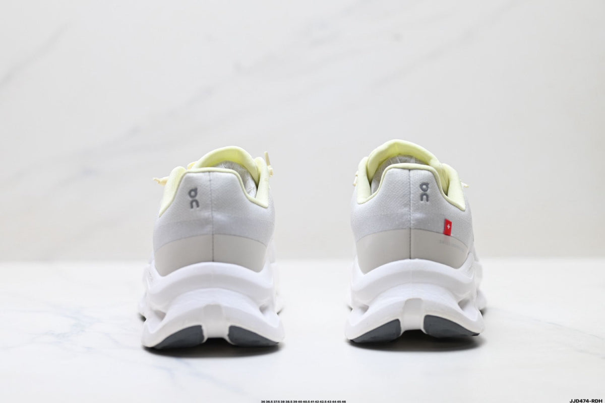 On Cloudtilt Light Grey & White Sneakers